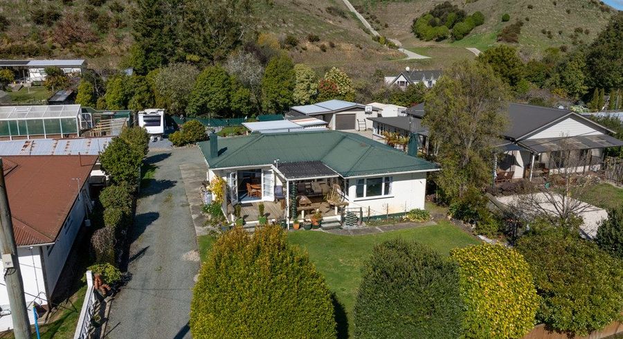  at 132 Lord Rutherford Road South, Brightwater