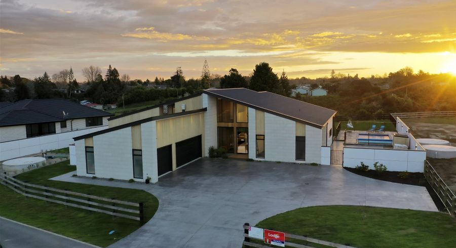  at 8D East Ridge Grove, Newstead, Hamilton