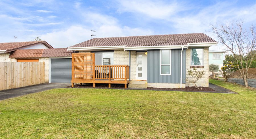  at 1/558 Swanson Road, Ranui, Auckland