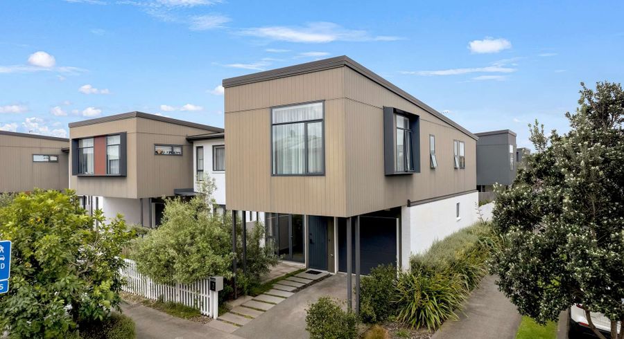  at 2 Alyssum Road, Mount Wellington, Auckland City, Auckland