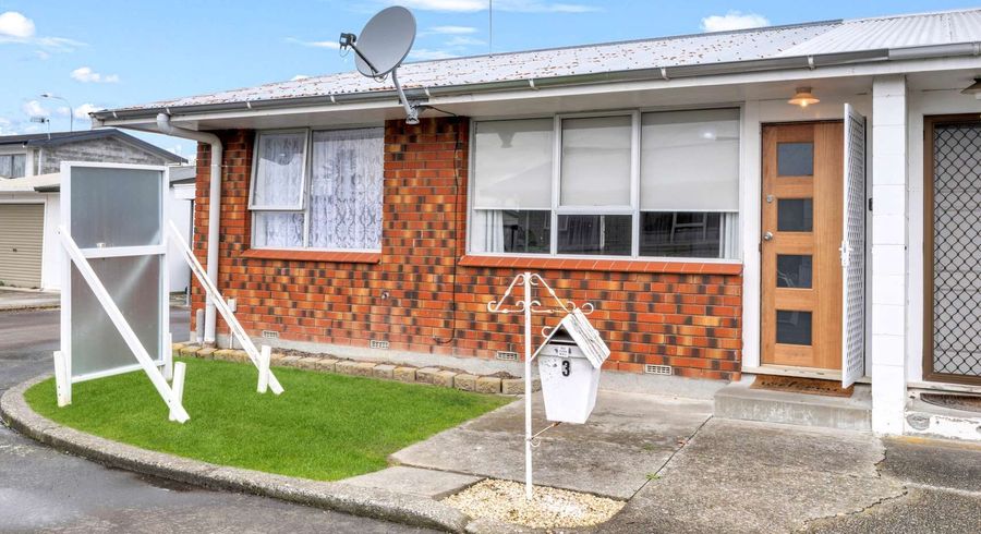  at 3 Kiwi Court, Roslyn, Palmerston North, Manawatu / Whanganui