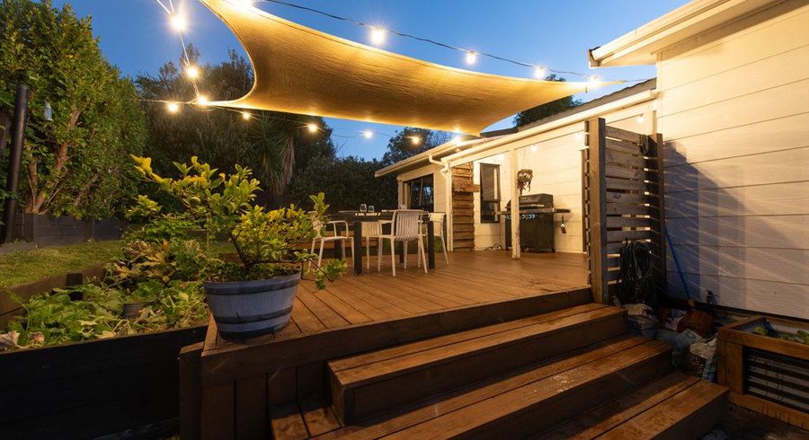  at 1/11 Wally Nola Place, Henderson, Waitakere City, Auckland