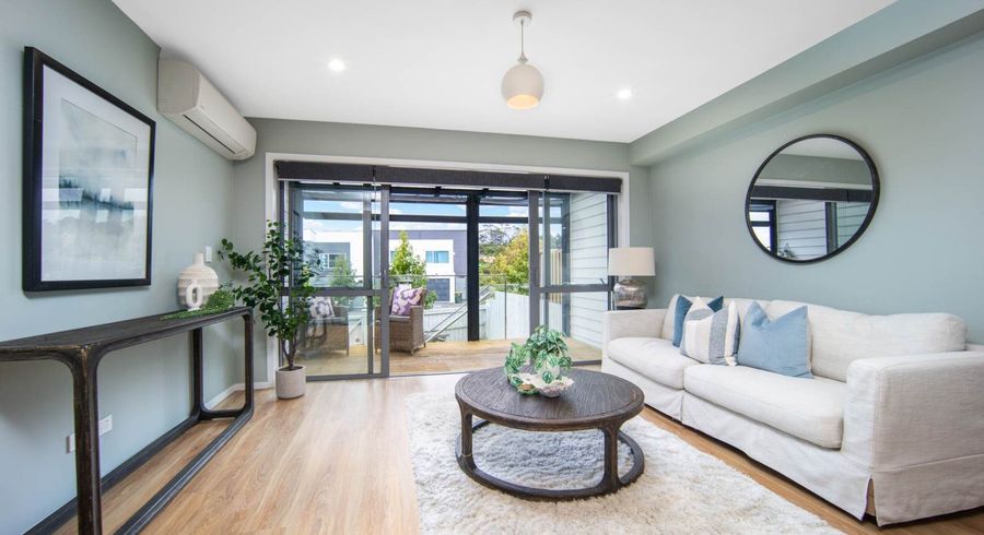  at 4 Rengarenga Rise, Albany, North Shore City, Auckland