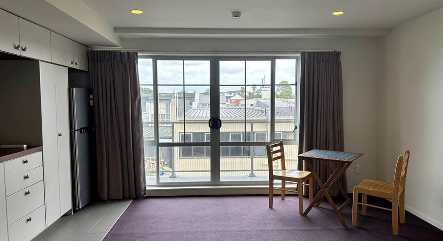  at 2j/3 Keystone Avenue, Mount Roskill, Auckland City, Auckland