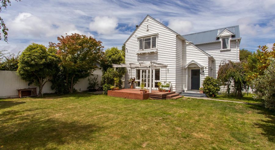  at 8 Bradshaw Terrace, Riccarton, Christchurch
