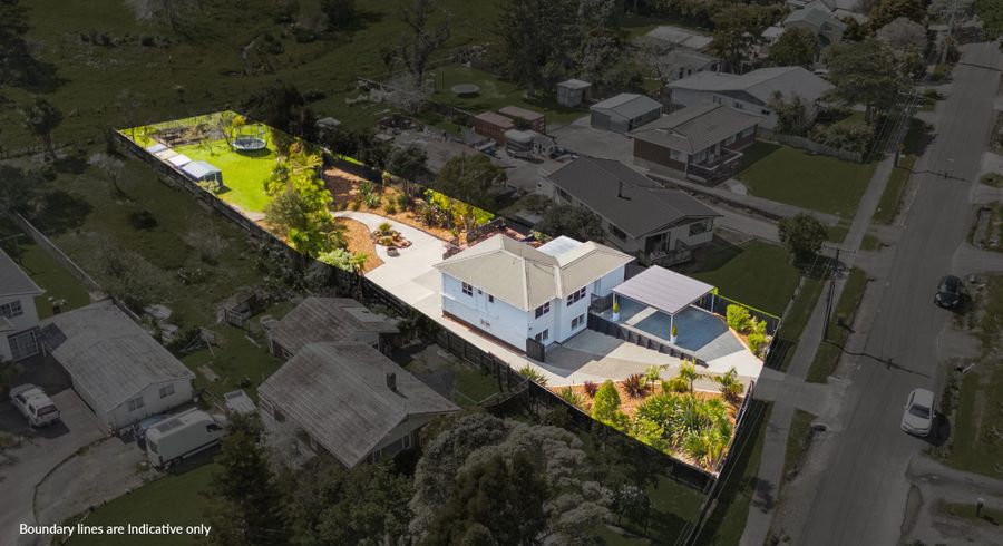  at 18 Grassmere Road, Henderson Valley, Waitakere City, Auckland