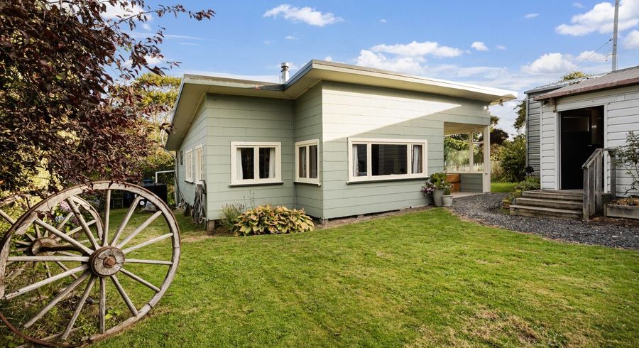  at 6 The Terrace, Warrington, Waikouaiti