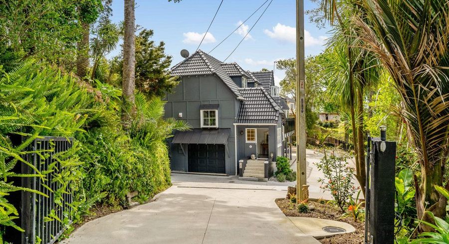  at 28 Speedy Crescent, Hillcrest, North Shore City, Auckland