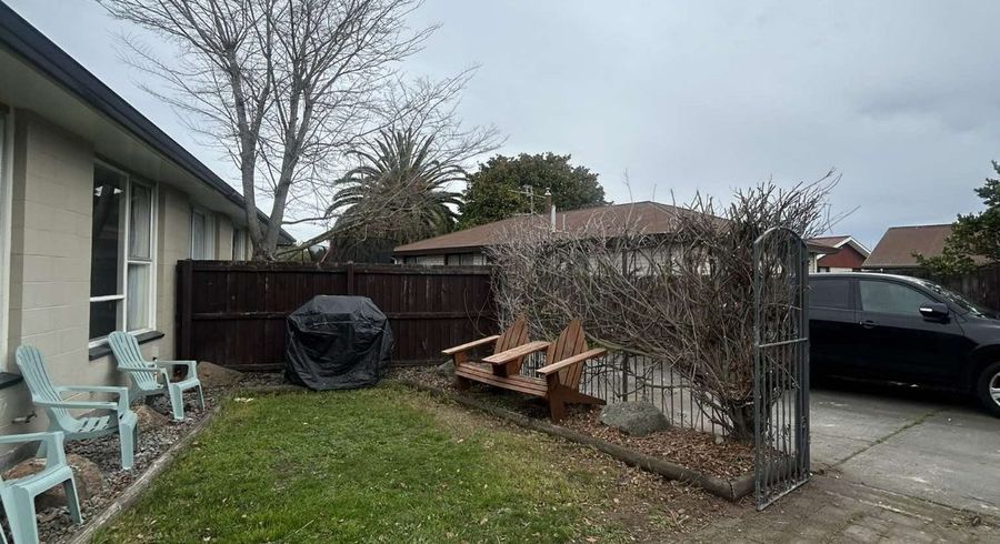  at 2/23 Branksome Place, Parklands, Christchurch City, Canterbury