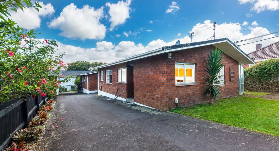  at 1/30 Fifth Avenue, Mount Albert, Auckland