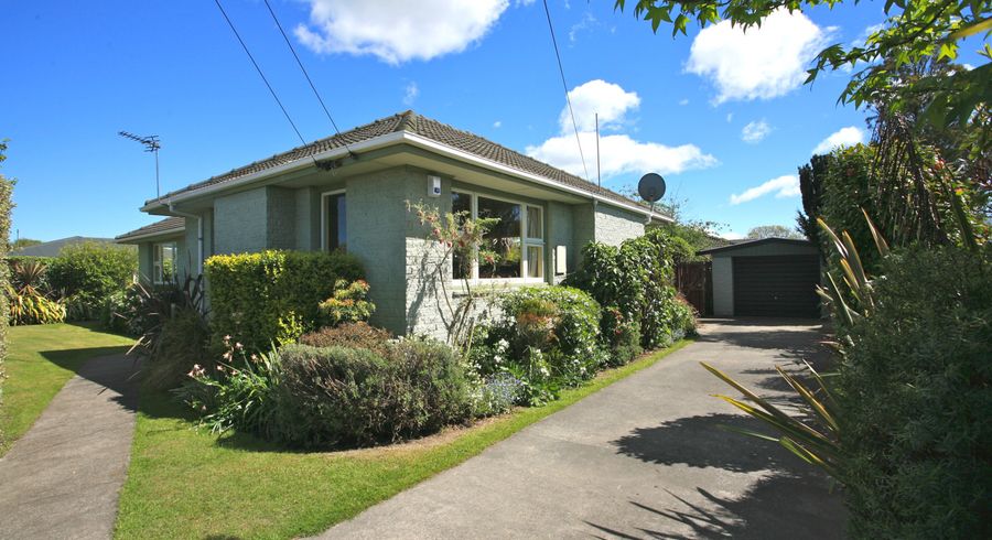  at 8 Janet Street, Upper Riccarton, Christchurch