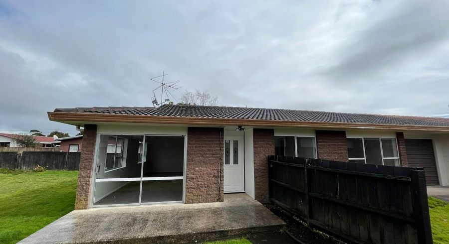  at 2/3 Berwyn Avenue, Takanini, Papakura, Auckland