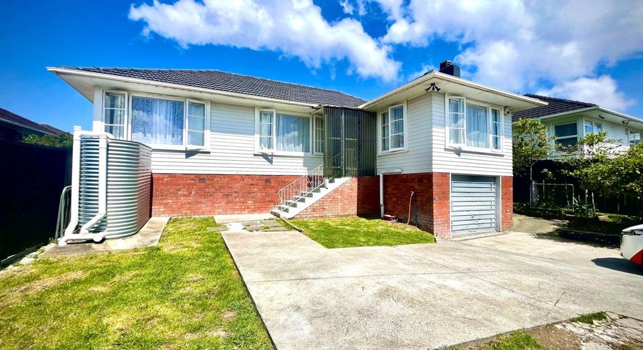  at 35 Maioro Street, New Windsor, Auckland City, Auckland