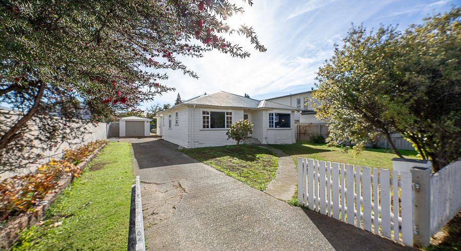  at 8 Bank Street, Springlands, Blenheim, Marlborough