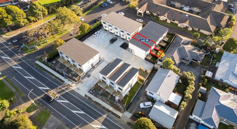  at 6/101 Botany Road, Botany Downs, Auckland