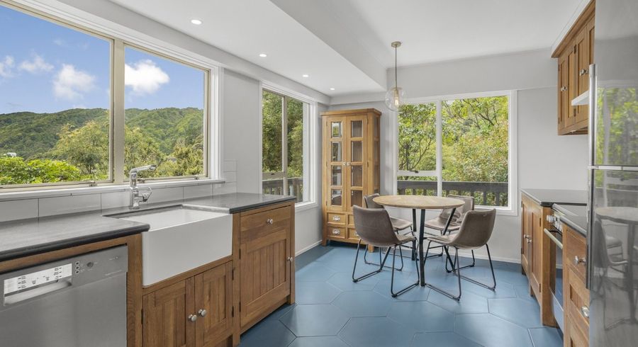  at 2/55 Waitohu Road, York Bay, Lower Hutt, Wellington