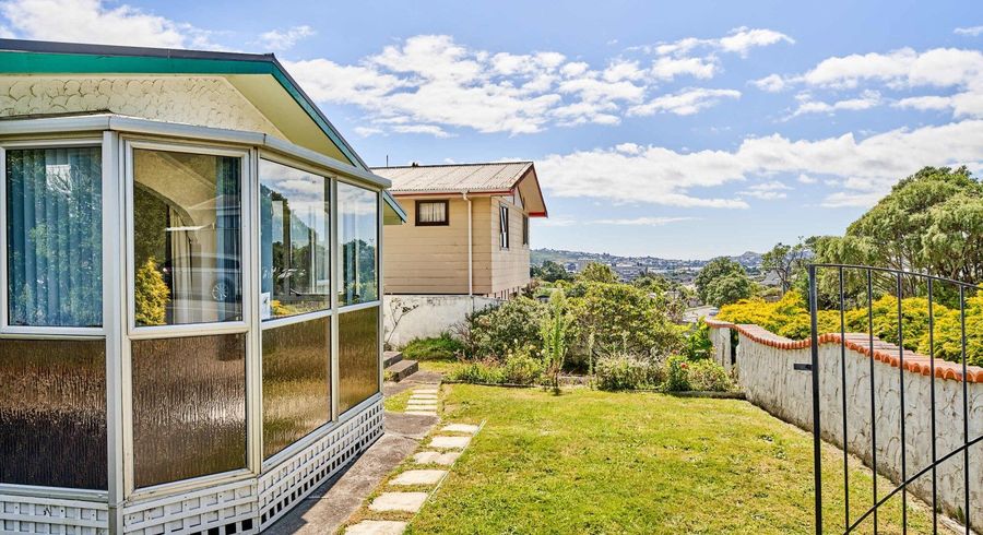  at 5 Apple Terrace, Ranui, Porirua