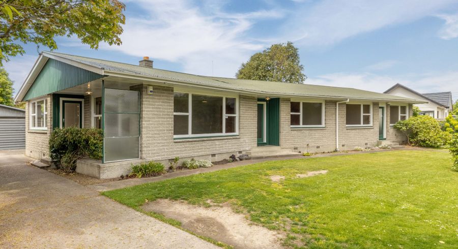  at 4 Chedworth Avenue, Bishopdale, Christchurch