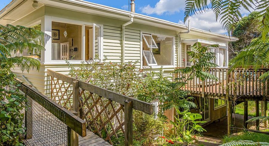  at 19 Ocean View Road, Huia, Auckland