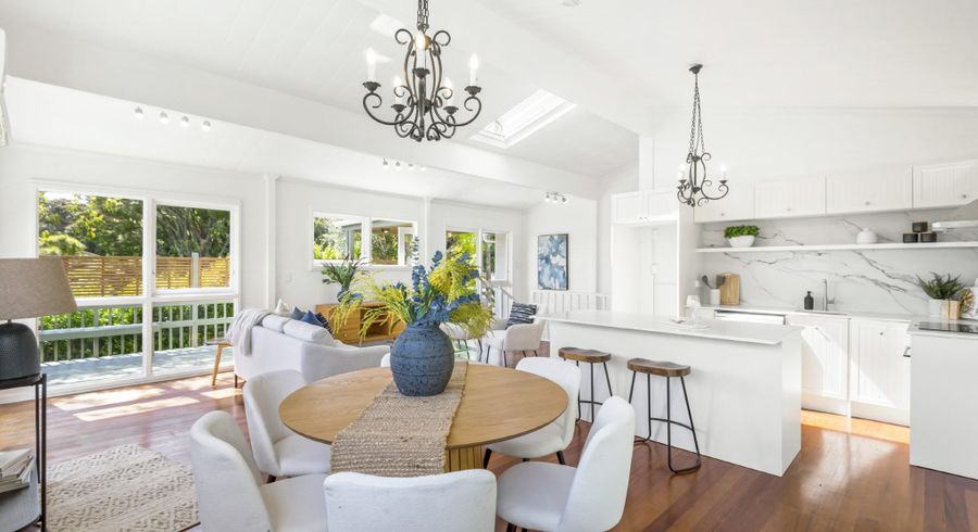  at 7 Tranquil Glade, Hillcrest, North Shore City, Auckland