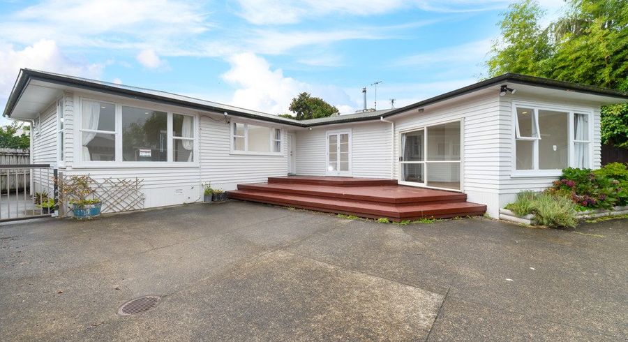  at 5 Meredith Street, Blockhouse Bay, Auckland City, Auckland