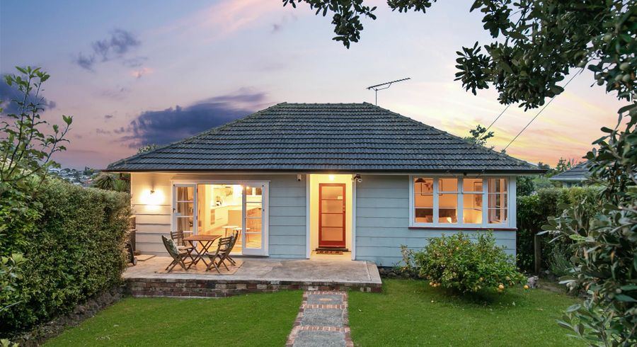  at 36 Glass Road, Mount Roskill, Auckland
