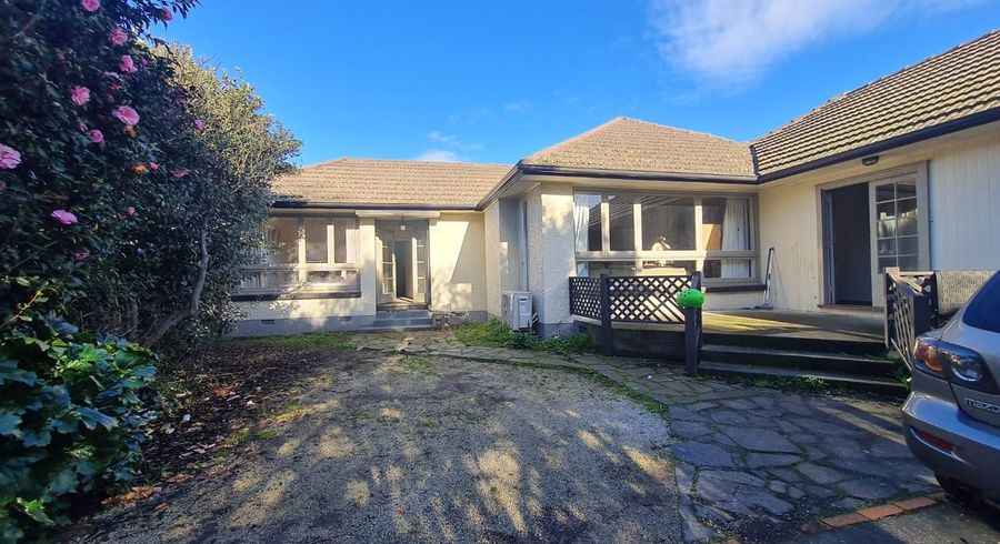  at 2/111 Waimairi Road, Ilam, Christchurch