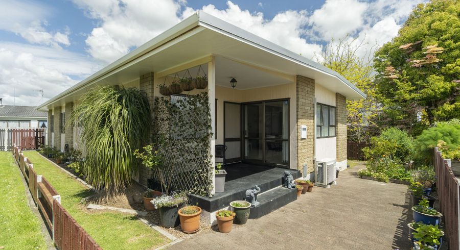  at 8B CARR ST, Kamo, WHANGAREI