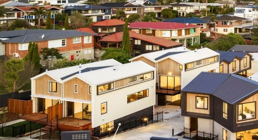  at 14/98-100 Walker Road, Point Chevalier, Auckland City, Auckland