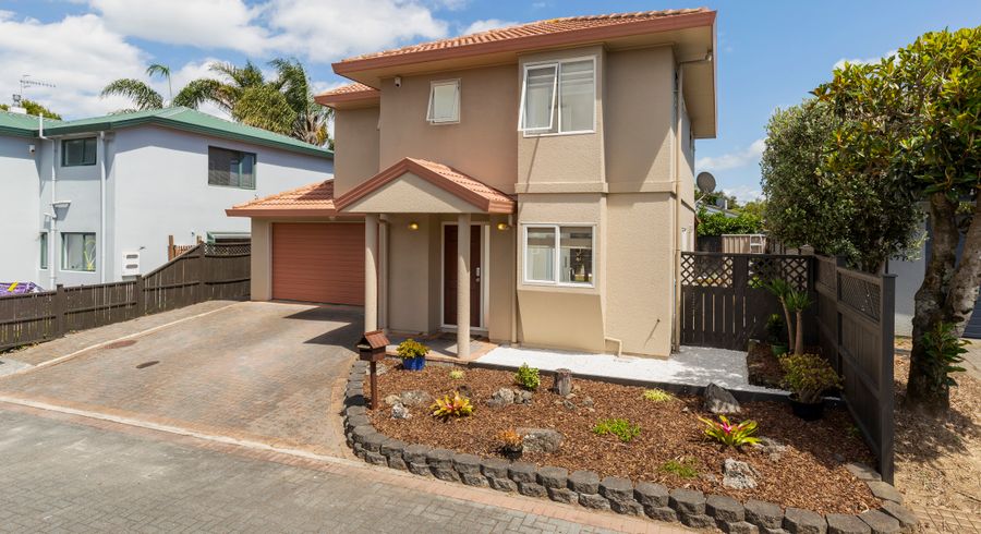  at 12/11 Harrison Road, Mount Wellington, Auckland