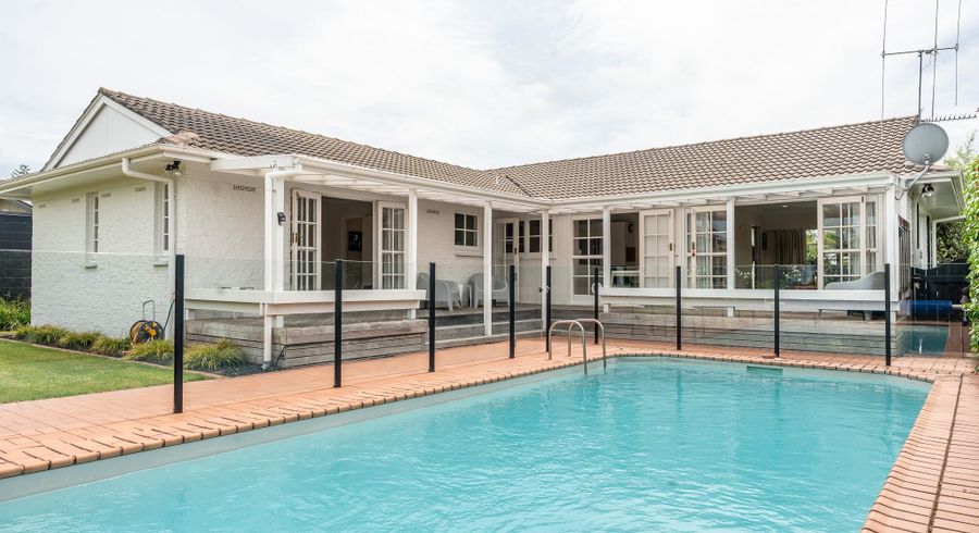  at 8 Clements Crescent, Queenwood, Hamilton