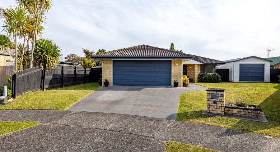  at 13 Bellona Place, Flagstaff, Hamilton