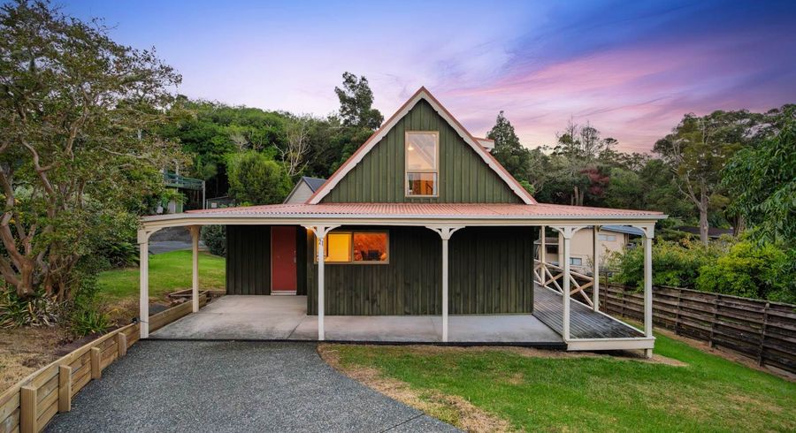  at 21 Mariners Grove, Algies Bay