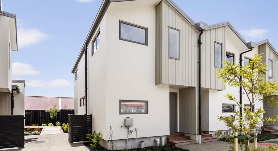  at 8/15 Awamutu Grove, Waiwhetu, Lower Hutt