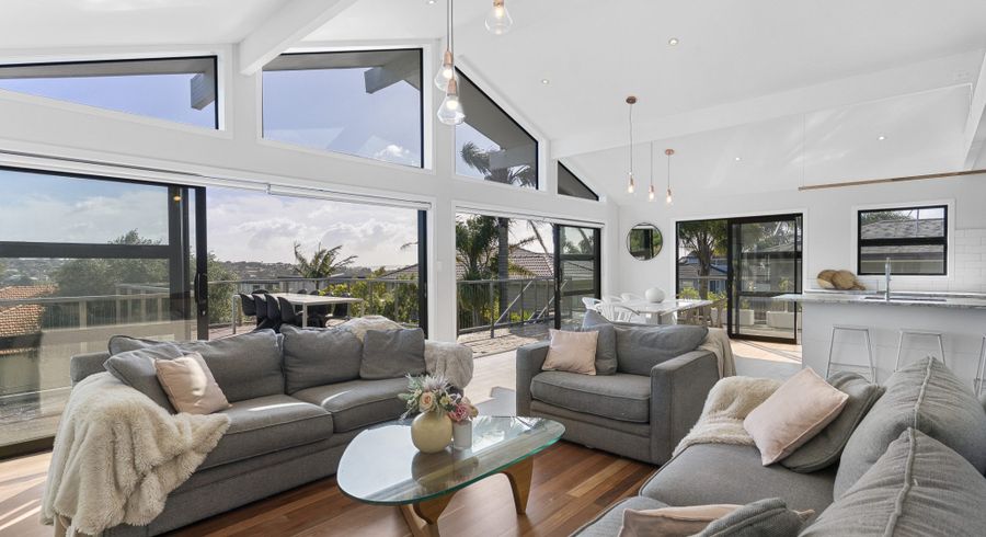  at 12 Hyde Road, Rothesay Bay, North Shore City, Auckland