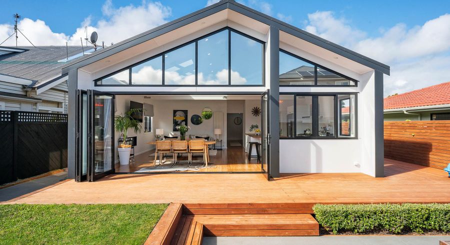  at 21 Nottingham Street, Karori, Wellington