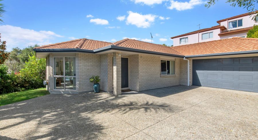  at 38 Monte Cassino Place, Birkdale, Auckland