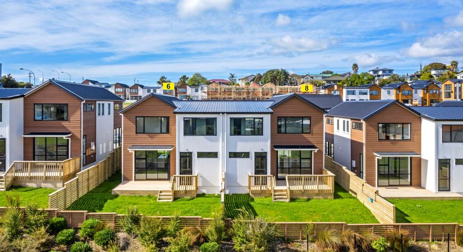  at 8 Seafarer Crescent, Stanmore Bay, Whangaparaoa