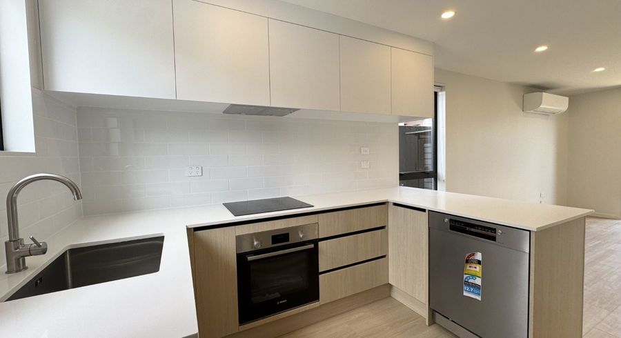  at 16/22 Cleland Crescent, Blockhouse Bay, Auckland City, Auckland