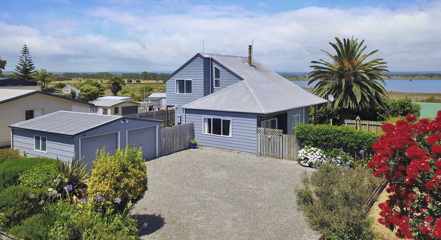  at 548 Pukehina Parade, Te Puke