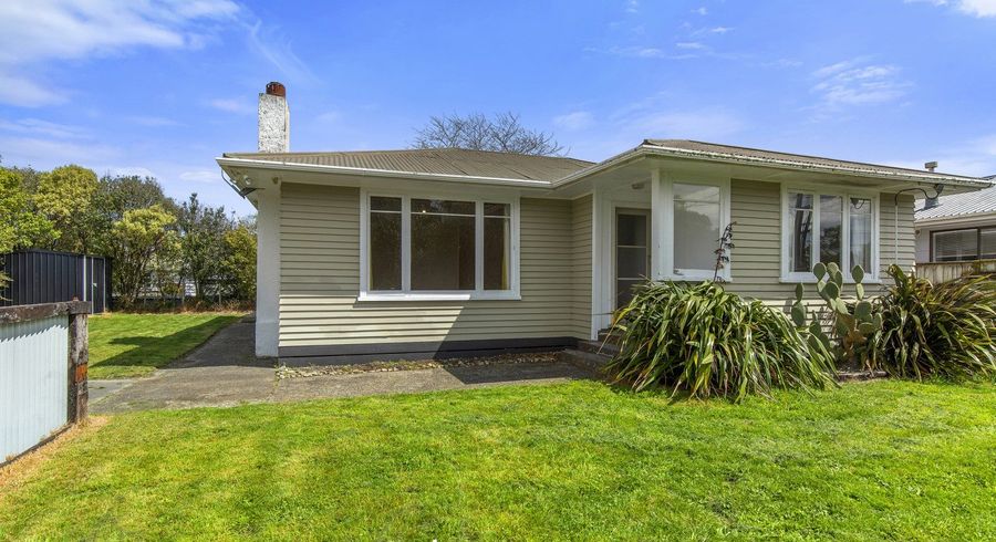  at 18 Titoki Road, Raumati Beach, Kapiti Coast, Wellington