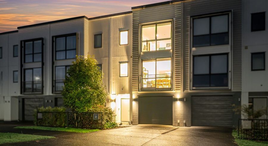  at 30 Matairangi Avenue, Totara Heights, Manukau City, Auckland
