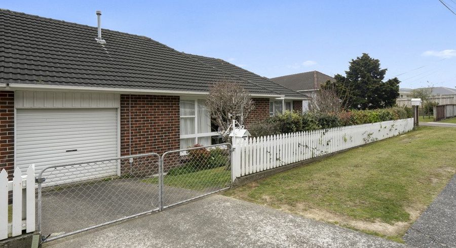  at 1A Isabel Grove, Wainuiomata, Lower Hutt