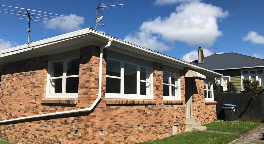  at 3/23 Matai Road, Greenlane, Auckland