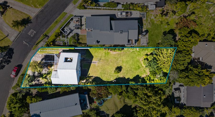  at 20 Peter Terrace, Castor Bay, North Shore City, Auckland