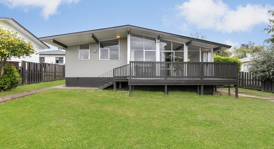  at 3 Yearsley Place, Manurewa, Auckland