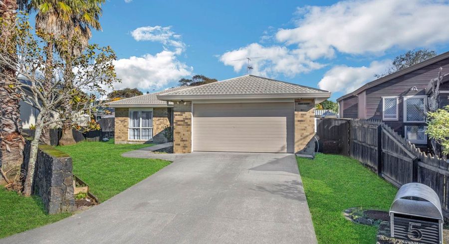  at 5 Midvale Place, Burswood, Manukau City, Auckland