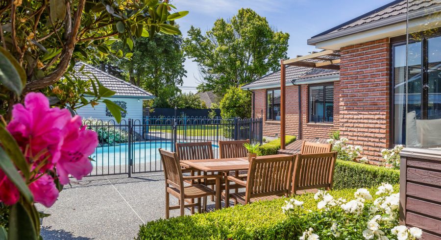  at 168 Cashmere Road, Hoon Hay, Christchurch
