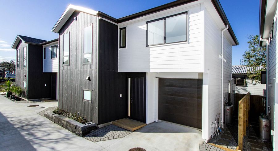  at 21E Grotto Street, Onehunga, Auckland