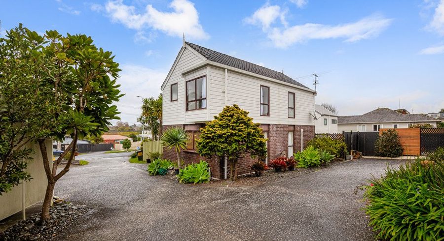  at 2/31 Arawa Street, New Lynn, Auckland